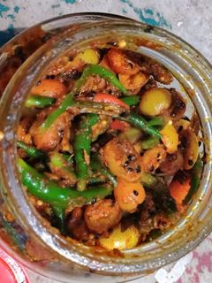 करौंदा और हरी मिर्च की अचार रेसिपी मुख्य फोटो