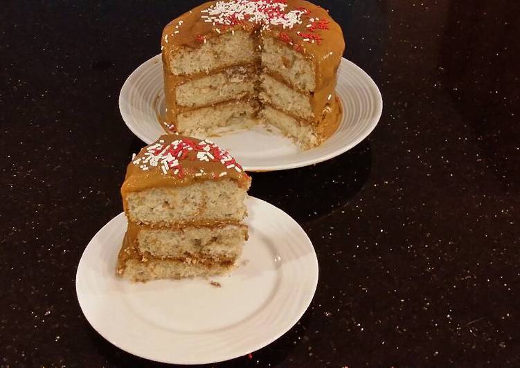 Cinnamon Spice Crunch Layer Cake