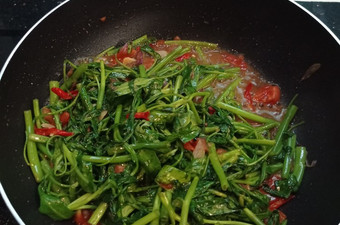 Cara Gampang Membuat Kangkung tumis tauco Anti Gagal