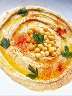Una foto de Hummus de garbanzos 🇱🇧