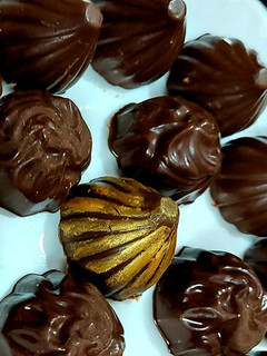 A picture of Chocolate modak.