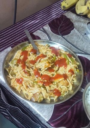 नूडल्स (Noodles recipe in hindi) रेसिपी मुख्य फोटो