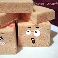 รูปของ OGURA strawberry yoghurt