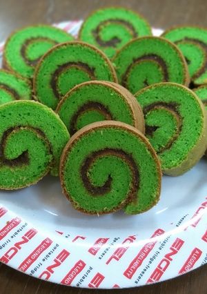 Foto resep Bolu Gulung Pandan Mini Happycall