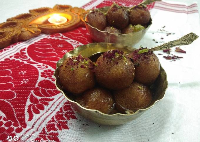 Semolina Gulab Jamun