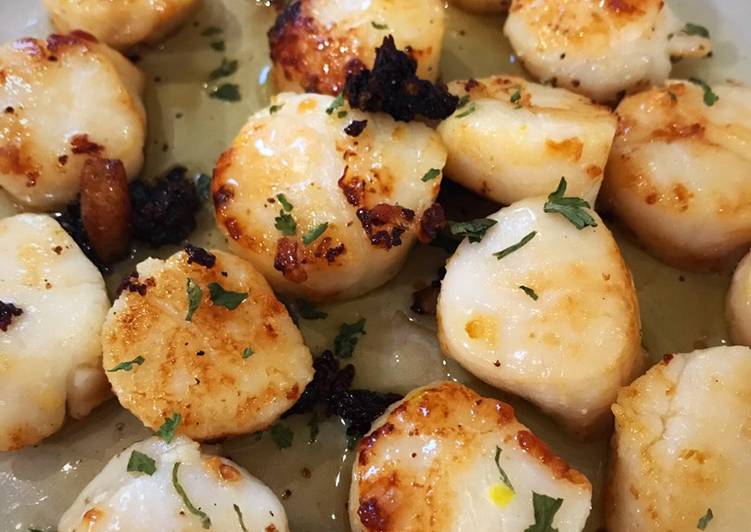 Recipe of Any-night-of-the-week Fried Scallops