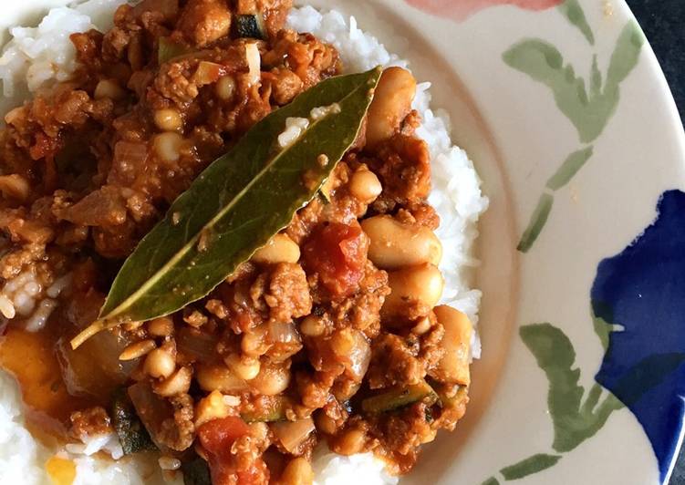 Vegan Chili with coconut rice