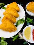 Cheesy Spicy Bread Pakoda