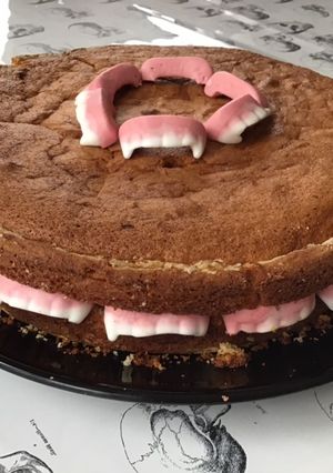 Une photo de Gâteau « dents » Halloween à la confiture de fruits rouges