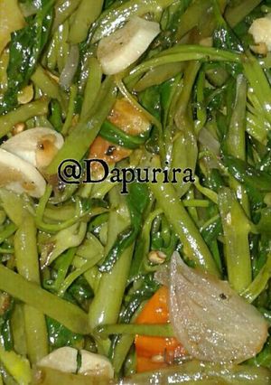 Foto resep Tumis kangkung bagi pemula