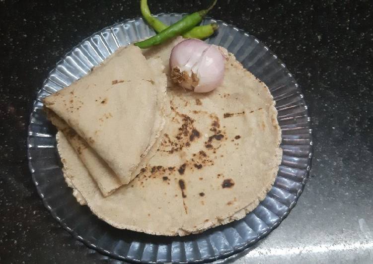 Recipe of Favorite Jowar Bhakari
