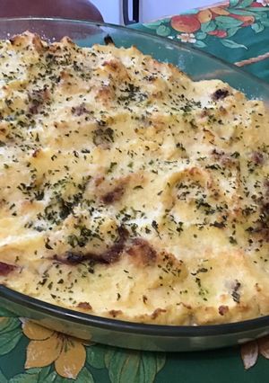Une photo de Gratin de polenta au lard, tomates, oignon, paneer et parmesan