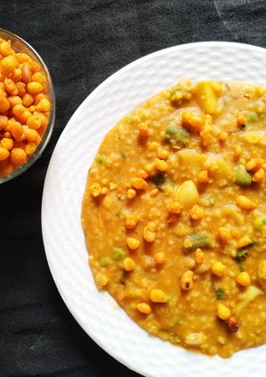 A picture of Barley bisi bele bhath.