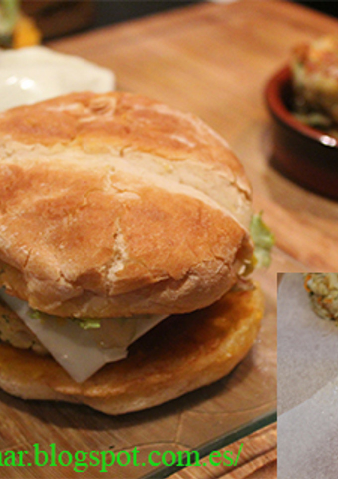 Una foto de Hamburguesa de surimi y gambas (Cangreburguer)