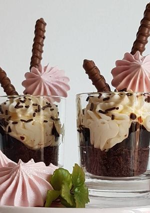 Foto principal de Vasitos ó Parfaits de chocolate+ ganache+crema queso+merengue!