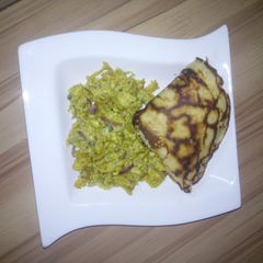 A picture of Pancake and scramble egg.