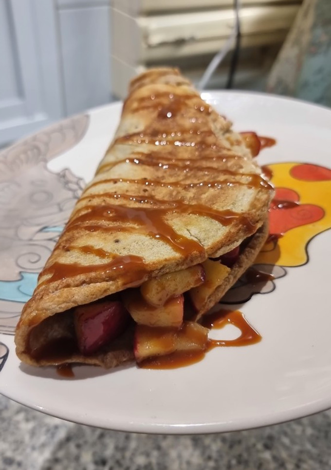 Una foto de Crêpe de Strudel de manzana saludable