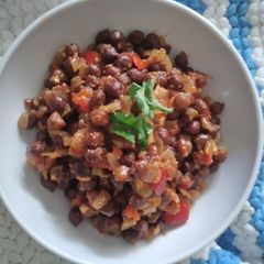 A picture of Kala chana masala.
