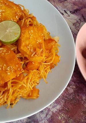 عکسی از دستور ماکارونی سبزیجات با ته دیگ کنجدی😋