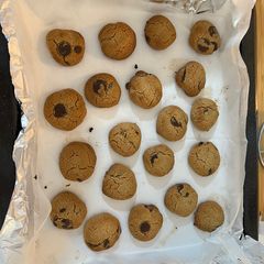 Almond Flour Chocolate chip cookies A picture of Almond Flour Chocolate chip cookies.
