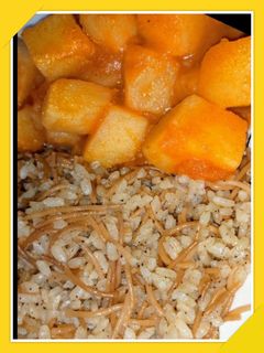 صورة لوصفة شوربة بطاطا مع الارز....أكلة شتوية صحية وشهية وخفيفة....