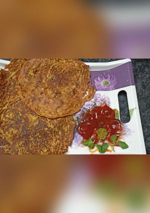 વેજ બેસન પુડલા(Veg Besan Pudla Recipe in Gujarati) રેસીપી મુખ્ય ફોટો