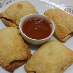 Pizza Puff A picture of Pizza Puff.