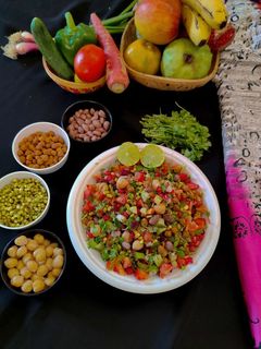 પ્રોટીન સલાડ (Protein Salad Recipe In Gujarati) રેસીપી મુખ્ય ફોટો