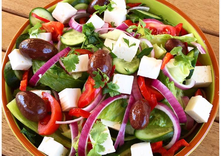 Steps to Make Perfect Greek salad