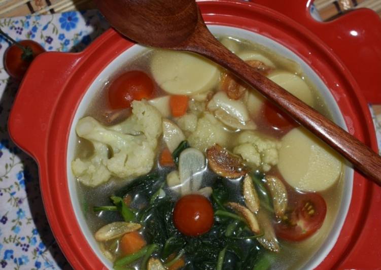 Bagaimana Membuat Sup Bayam,Tahu Sutera, dengan Bunga Kol Anti Gagal