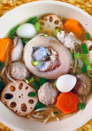 Hình của món Bún giò heo thập cẩm.
