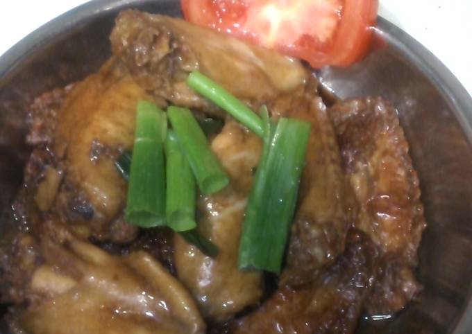 Ayam kecap/si yau kai yek(kantonis)