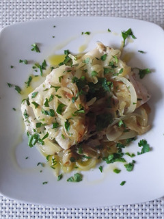 Una foto de Pescado encebollado