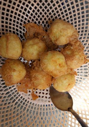 A picture of Yam bolls.