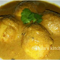 A picture of Egg korma.