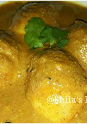A picture of Egg korma.