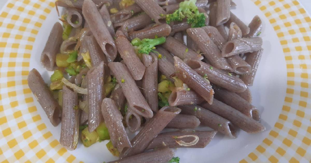 Macarrones De Trigo Sarraceno Con Calabac N Br Coli Y Curry Receta De