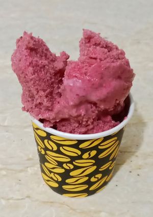 صورة لوصفة آيس كريم فراولة 🍓