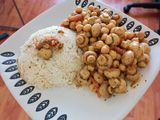 Guiso de garbanzos con champiñones
