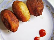 A picture of bread and green pepper