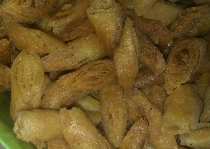 Resep Cemilan Renyah Kulit Lumpia Goreng Oleh Nur Naharoh - Cookpad