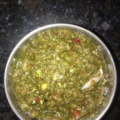 A picture of Mint chutney.