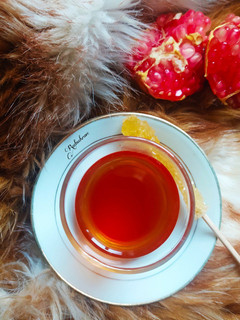 عکسی از دستور چای انار خوش عطر پاییزی