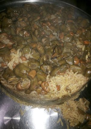 صورة لوصفة مقلوبة الفول الاخضر