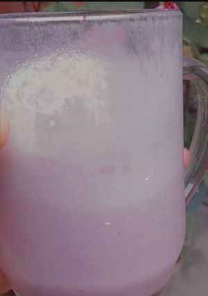 A picture of Strawberry Shake 🍓🍓.
