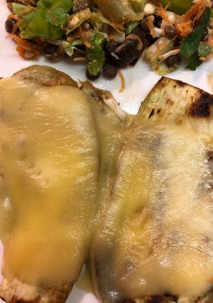 Una foto de Berenjenas con queso