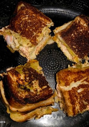 A picture of Quick mayo sandwich.