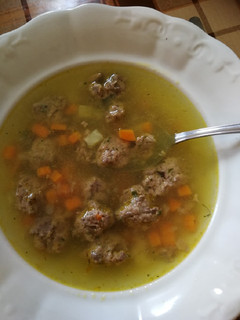 Májgombóc leves recept fotója