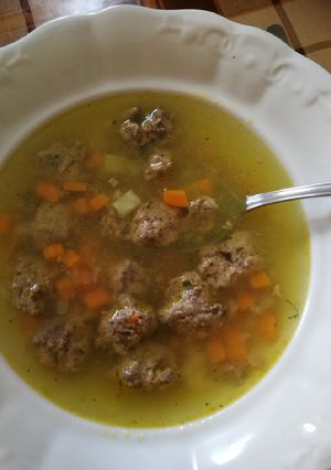 Májgombóc leves recept fotója