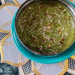 A picture of Dhania Chana daal Tomato Chutney.